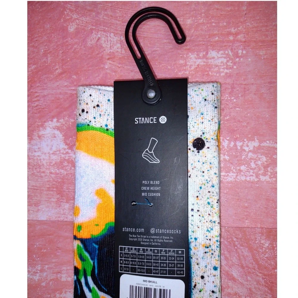 Stance MO Skull Casual Crew Socks Medium US Mens 6-8.5 US Womens 8-10.5‎